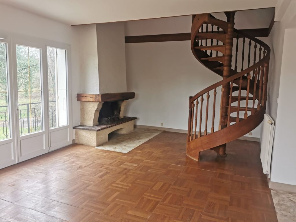 MAISON SPACIEUSE ROMORANTIN image 4