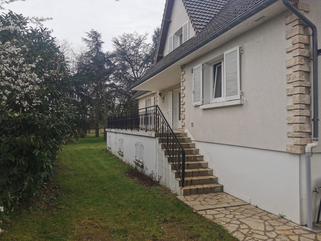 MAISON SPACIEUSE ROMORANTIN image 3