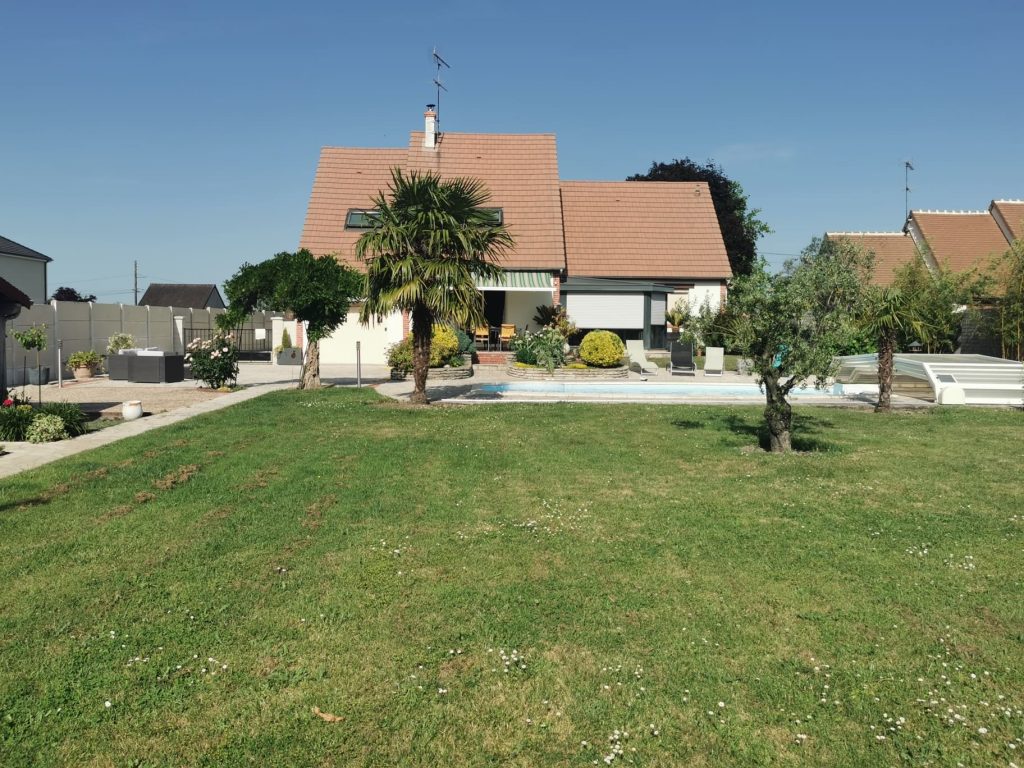 MAISON SPACIEUSE ROMORANTIN image 4