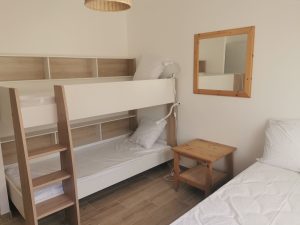 MAISON NEUVE SUR TERRAIN DE 1.1ha À MILLANÇAY
